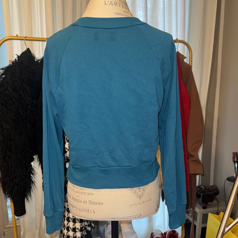 Colsie Women’s Teal Blue Longsleeve Top Cropped Sweatshirt Casual Shirt XS - Picture 3 of 7